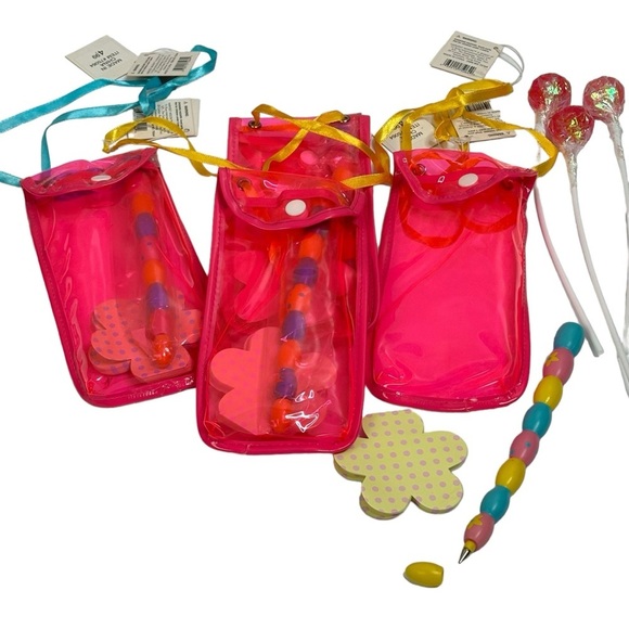Four (4) Pink Pouches, Pens & Flower Note Pads & 3 Long Stick Lollipops NEW - Picture 3 of 9